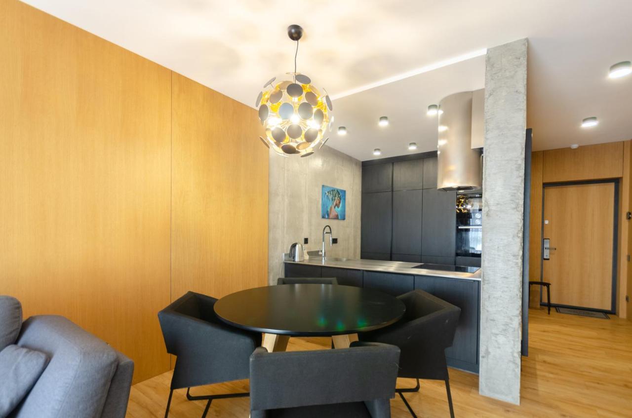 Petrovdom 23-173 In Stylish Apartments At Rc Киев Экстерьер фото