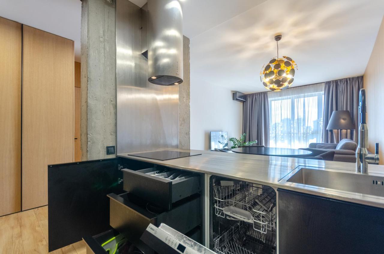 Petrovdom 23-173 In Stylish Apartments At Rc Киев Экстерьер фото